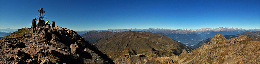 Panoramica dalla vetta del Pizzo dei Tre Signori